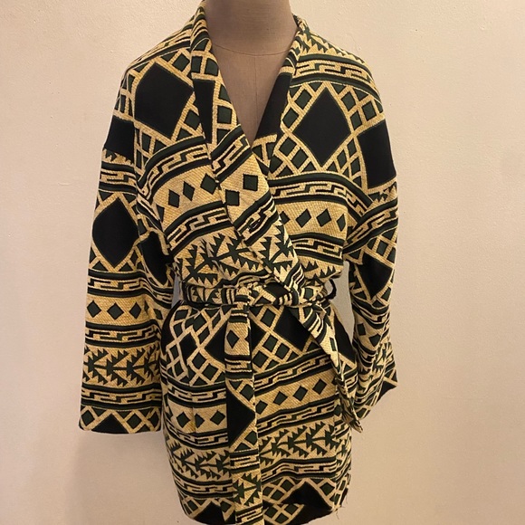 Zara 3/4 length sleeve jacket, with pattern - Picture 2 of 3